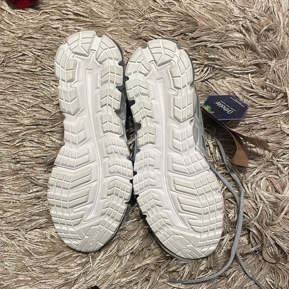 NEW Asics Woman’s Gel Quantum 90 3 Running Athletic Tennis Shoe - Picture 3 of 7